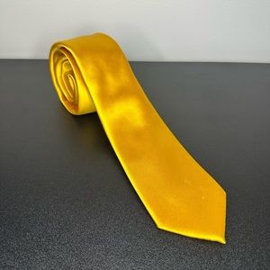Golden Yellow Tie🌟